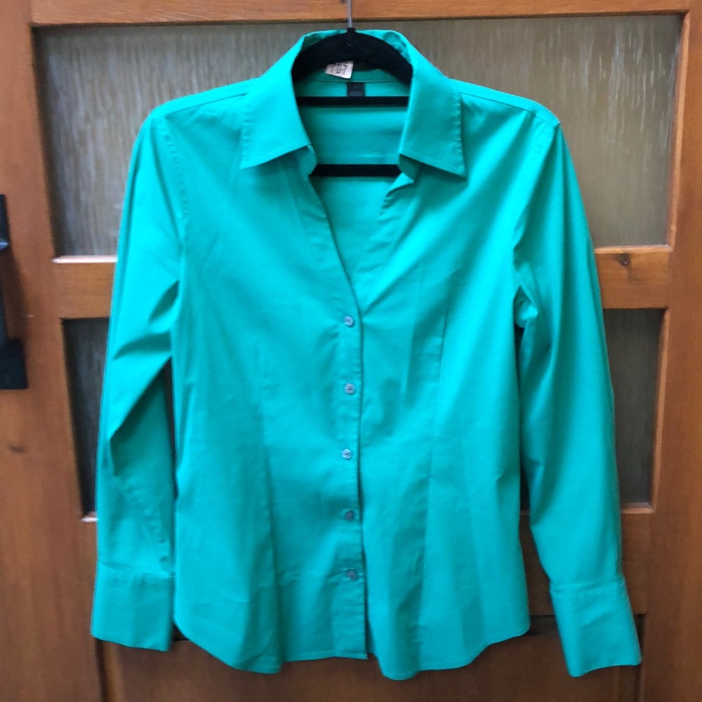 🌟🌟EXPRESS Design Studio Button Down Shirt🌟🌟